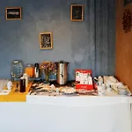 Bazaar Hotel