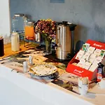 Bazaar 4*