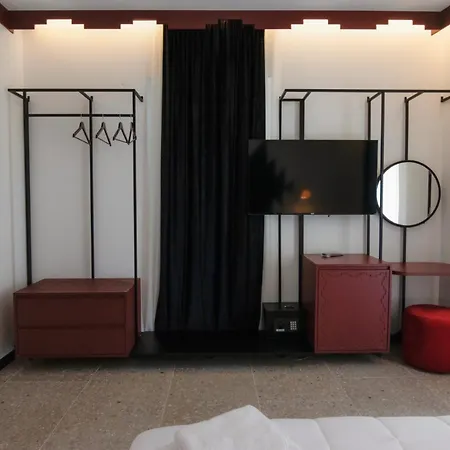 Bazaar 4* 地拉那