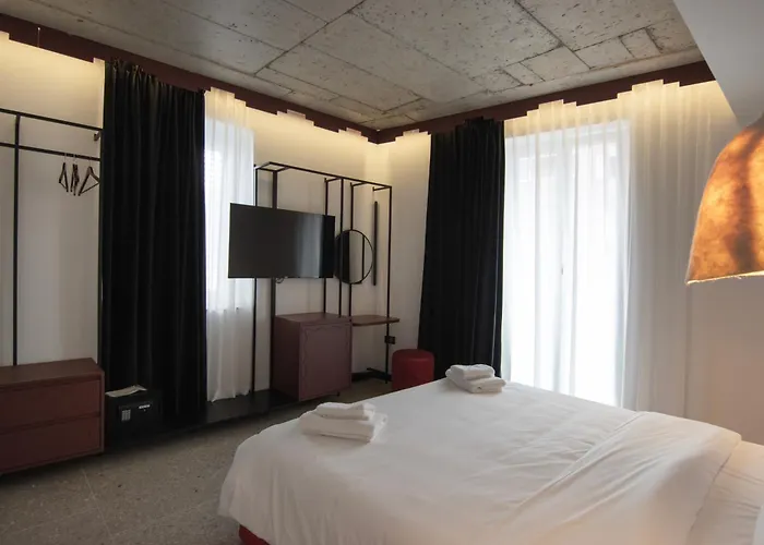 Bazaar 酒店 地拉那