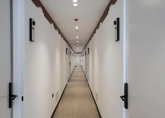 Bazaar Ξενοδοχείο 4*