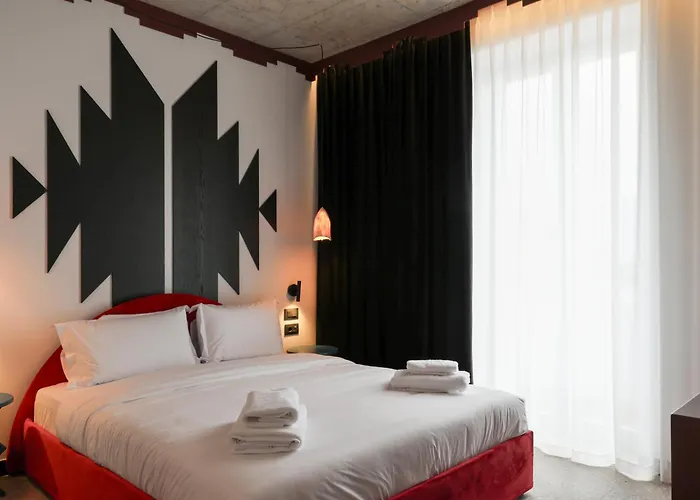 Bazaar Ξενοδοχείο 4*