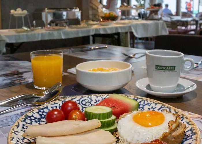 Ξενοδοχείο Bazaar 4*