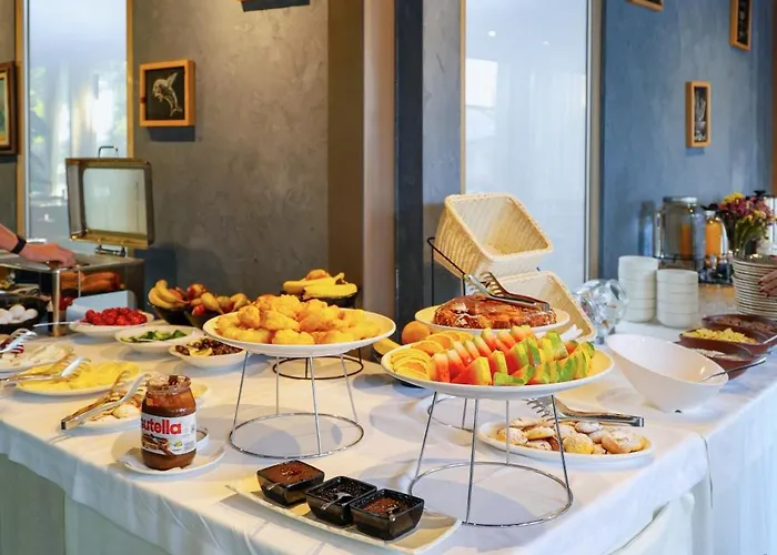 Bazaar Ξενοδοχείο 4*